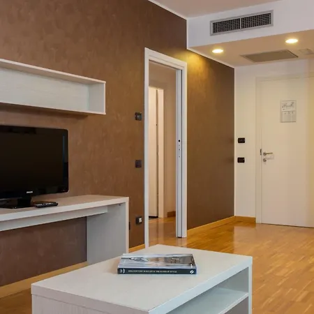 Euro Hotel 4*
